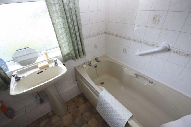 Bathroom / WC