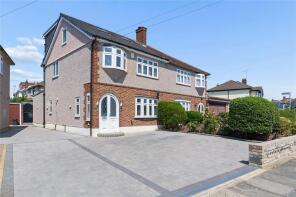 9, Moray Way, Romford RM1 4YD