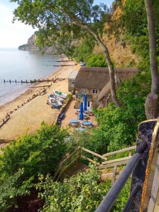 Nearby Shanklin b...