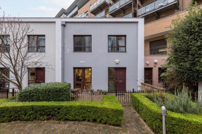 3 st davids mews-17.jpg