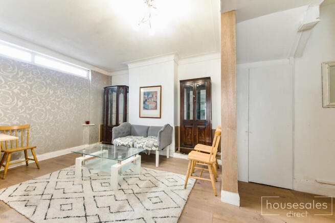 Kitchen/ Dining Room 