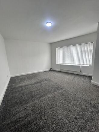 2 bed Flat to rent Image 5