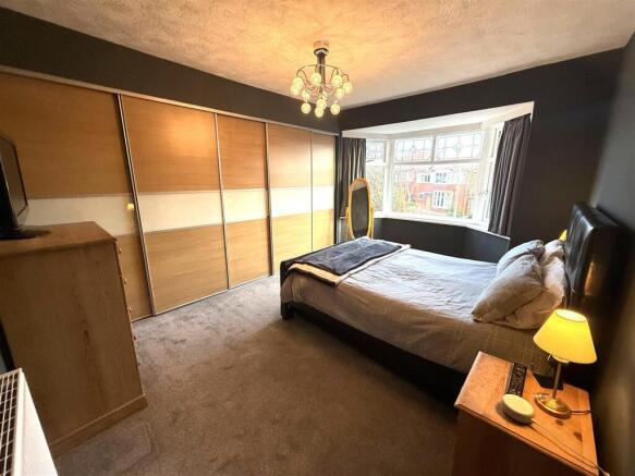 Bed 1.JPG