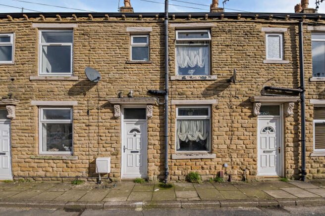 2-bed terraced on Dawson Street, Bradford, BD4, £82,000