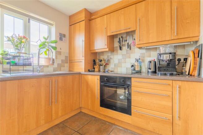 3 bed Semi-Detached for sale Image 6