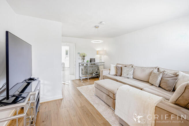 Brookfield Drive, Stanford-Le-Hope, SS17 photo 4