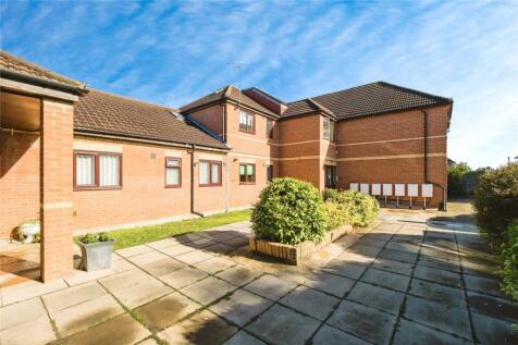 Dalestone Mews, Romford, RM3