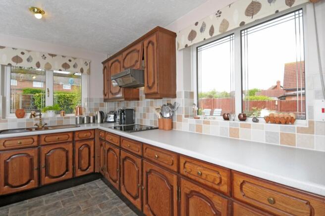 Kitchen/Breakfast Rm