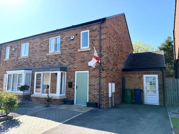3 bed Semi-Detached for sale Image 12