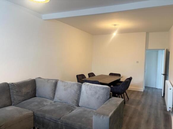 Lounge/Dining Room