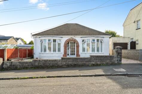 Heol Cae Tynewydd, Loughor, Swansea
