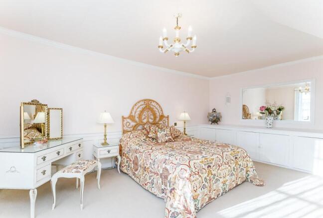 8320099-interior47-800.jpg