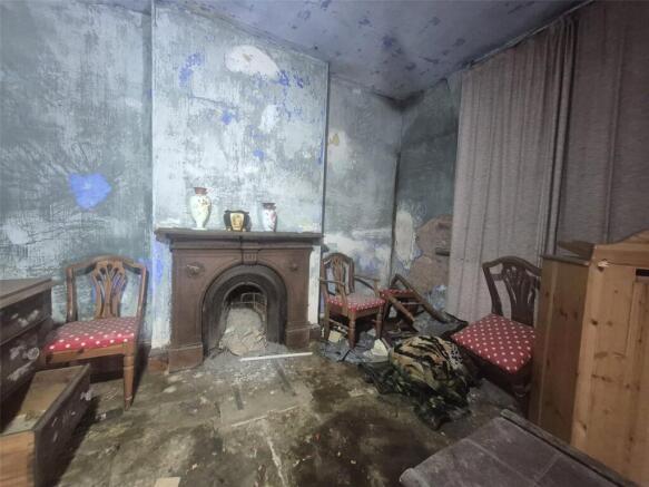 Burn Spring Farm & Land, Grains Bar, Oldham, Greater Manchester, OL4 photo 4