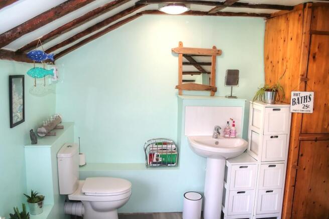 Family Bathroom.