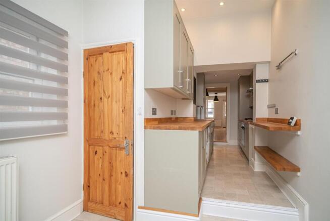 Kitchen 4