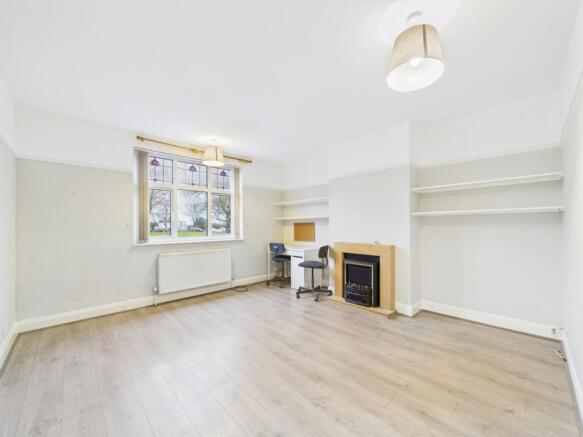 CAM02023G0-PR0187-STILL007