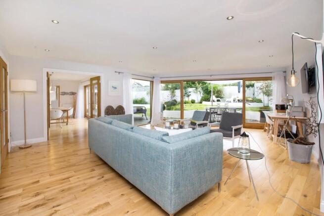 Sitting Room Aspect