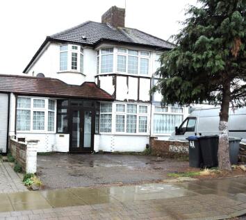 Cedar Avenue, Enfield, EN3
