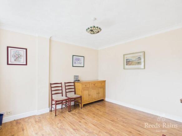 4 bed Semi-Detached for sale Image 6