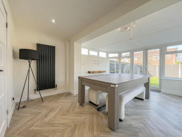 DINING ROOM/CONSERVATORY