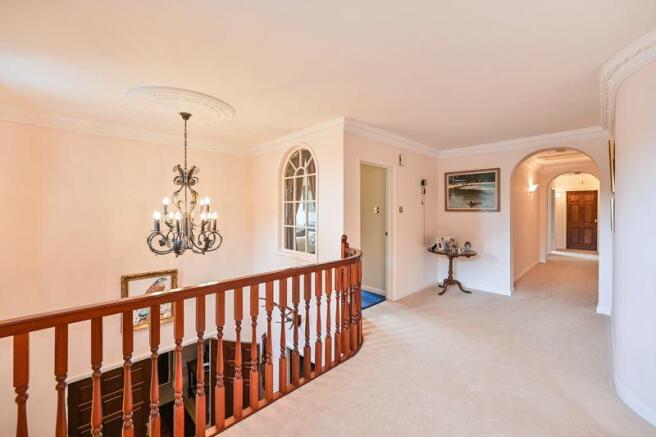 Galleried landing