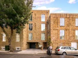 50, Richmond Crescent, London N9 7QJ