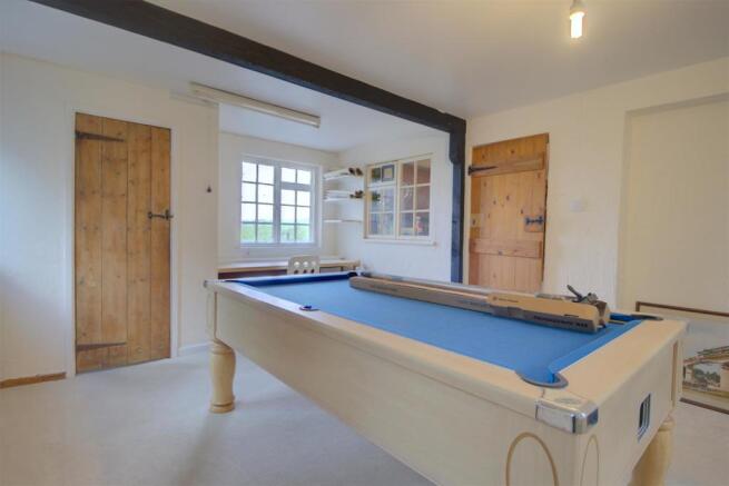 Snooker Room.jpg