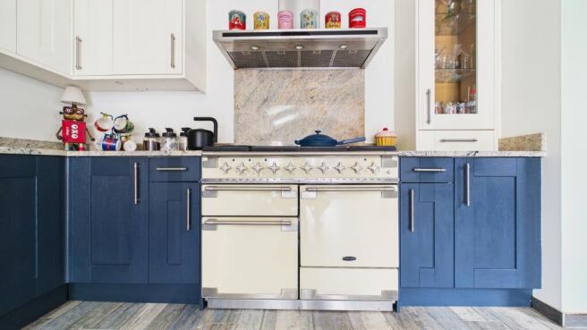 2 bed Semi-Detached for sale Image 6