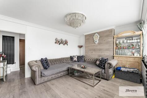 Solander Gardens, Shadwell, London, E1
