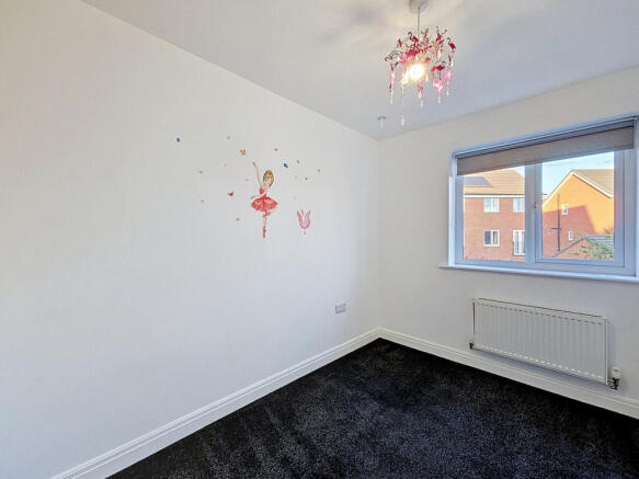 5 bed Detached to rent Image 9