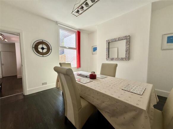 4 bed Terraced for sale Image 5