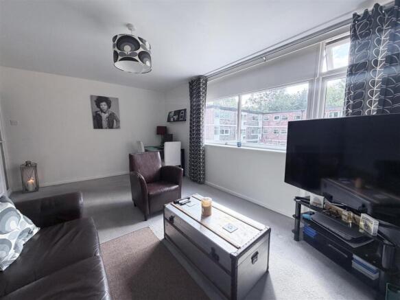 Grove Court, Headingley, LS6 photo 3