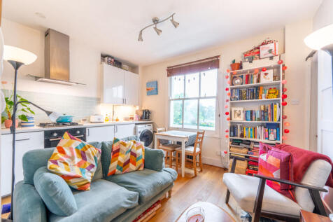 Cambridge Gardens, North Kensington, London, W10