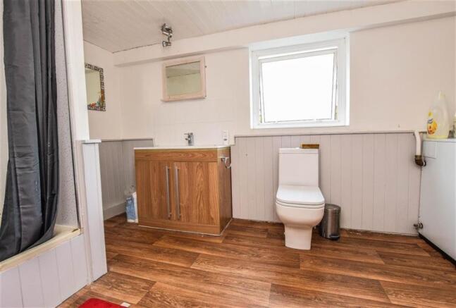 Shower Room / Utility
