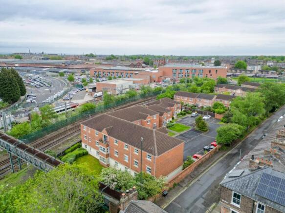 2 bed Apartment for sale Image 10