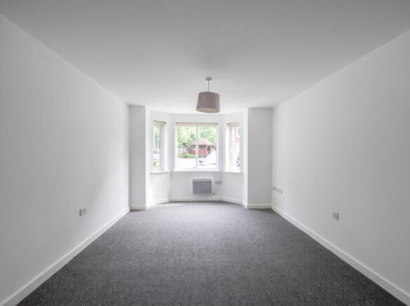 2 bed Ground Flat for sale Image 5