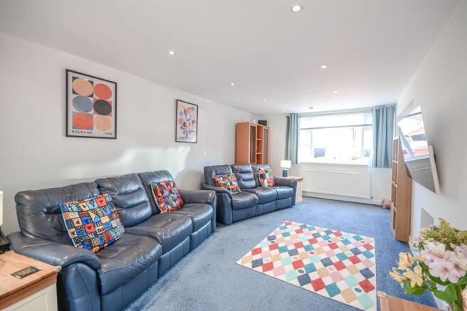 3 bed Detached for sale Image 6