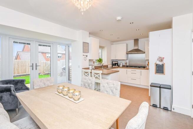 Kitchen Diner: