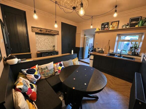 2 bed Terraced for sale Image 4