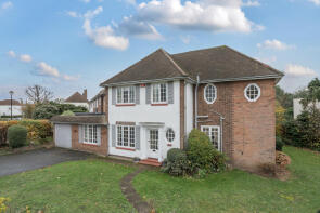 21, Lock Chase, London SE3 9HB