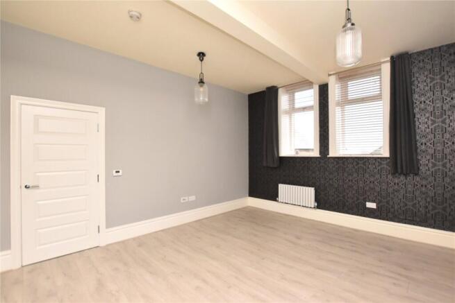 2 bed Apartment for sale Image 9