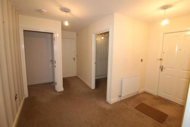 2 bed Apartment to rent Image 6