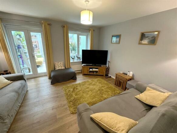 Living Room.JPG