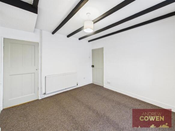 2 bed Cottage for sale Image 8