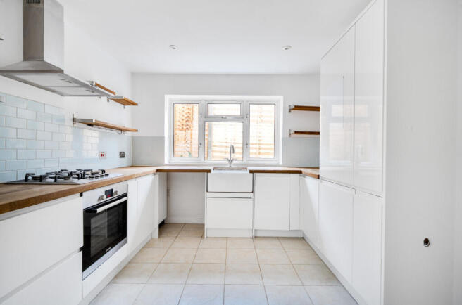 1418351-9-69a16ea...