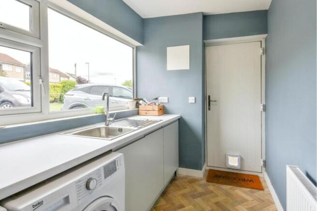3 bed Detached for sale Image 8