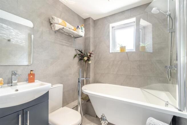 8646799-interior12.jpg