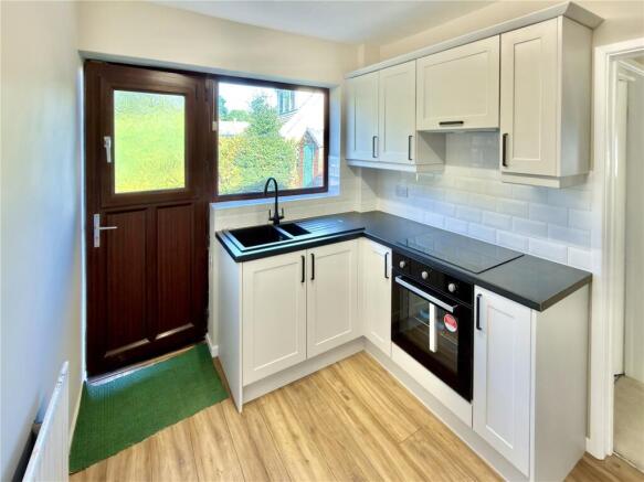 Lundhill Road, Wombwell, Barnsley, South Yorkshire, S73 photo 4