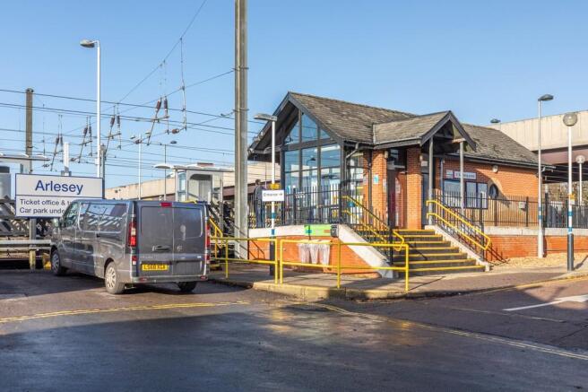 Arlesey Train Sta...