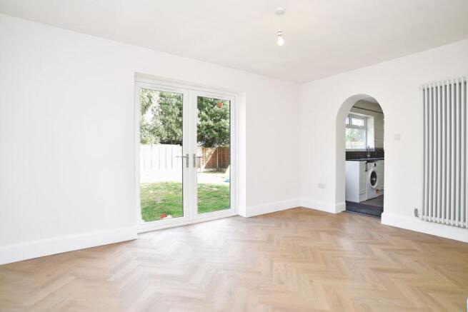 4 bed Detached for sale Image 7
